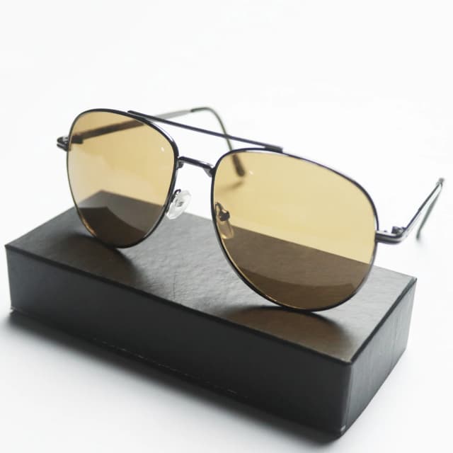 classic-pilot-sunglasses