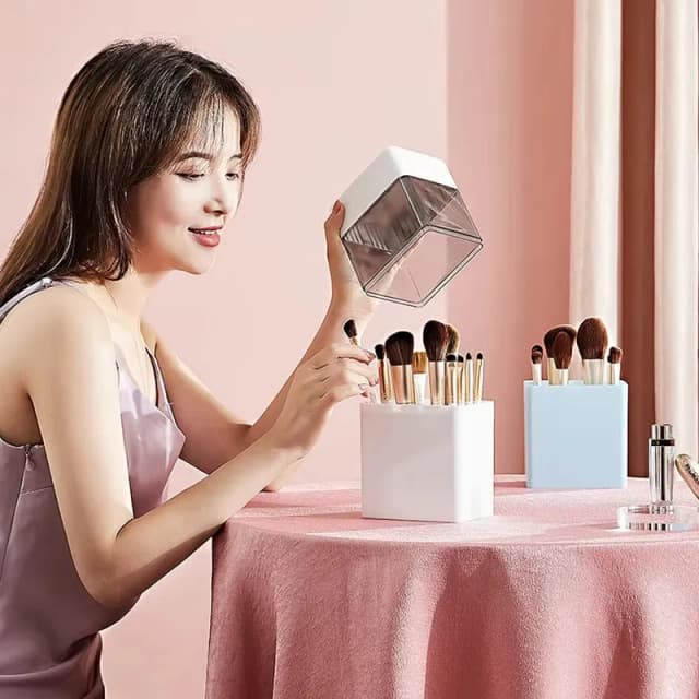portable-makeup-brush-holder-with-safe-drying