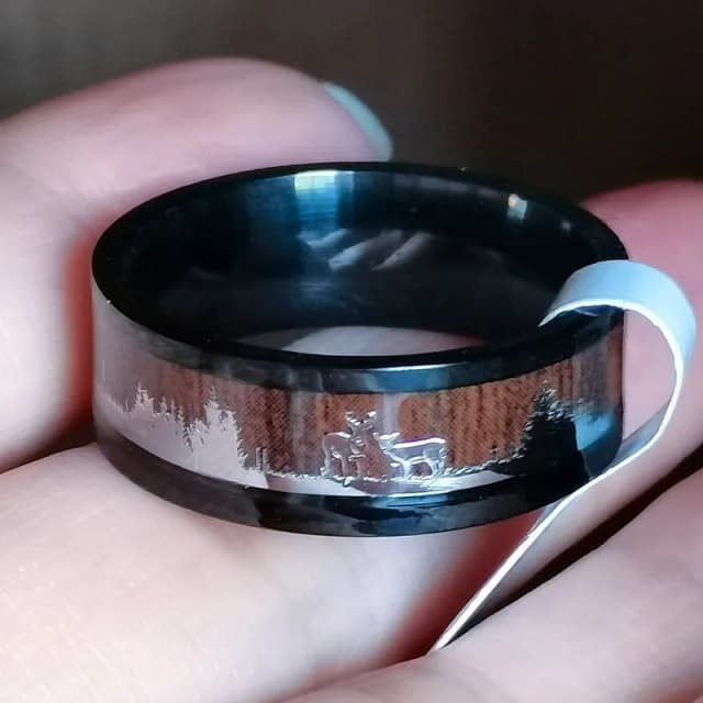 classic-woodgrain-pattern-finger-ring