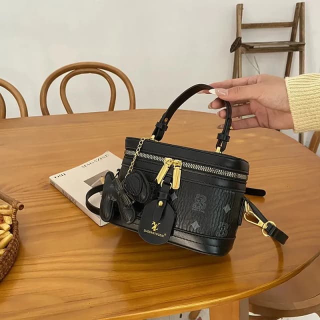 womens-stylish-versatile-small-bag