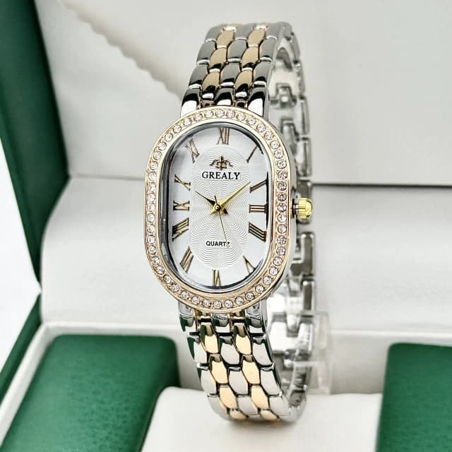 classic-oval-shaped-wrist-watch