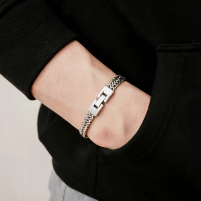 titanium-steel-chain-bracelet