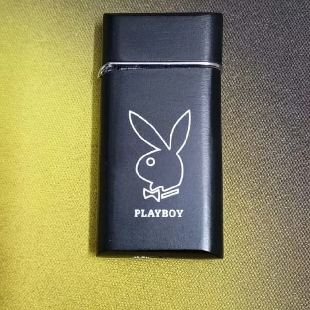 playboy-stylish-black-gas-lighter