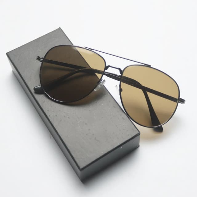 classic-pilot-sunglasses