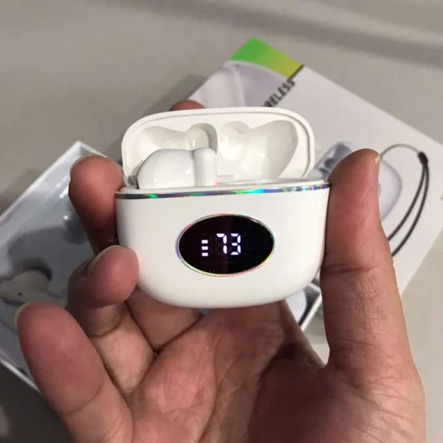 noise-canceling-led-display-strong-bass-f33-wireless-airbuds