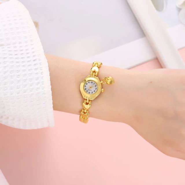 gold-quartz-bracelet-pendant-watch