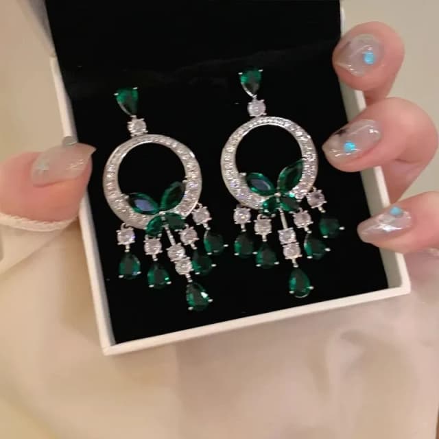 luxury-emerald-tassel-drop-earrings