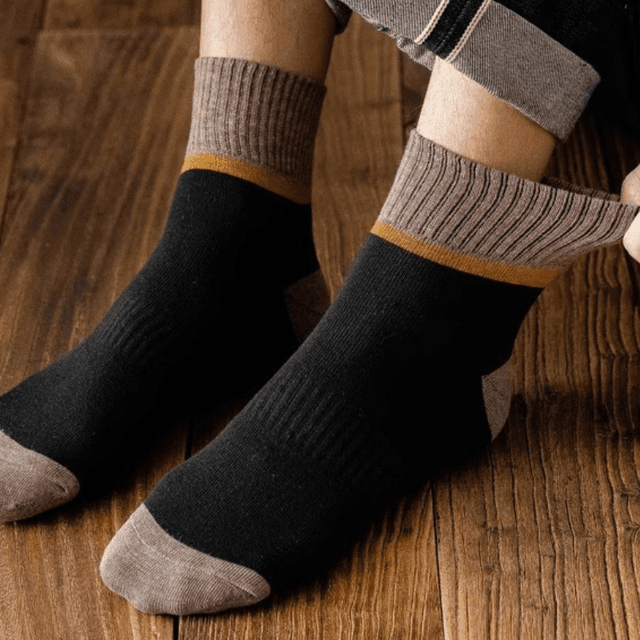 graffiti-pattern-casual-sport-socks-set-of-5-